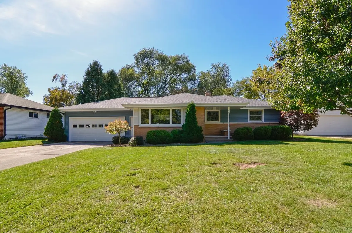 168 Gwynn Street, Green Bay, WI 54301 - #1