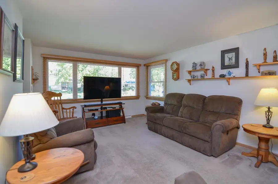 168 Gwynn Street, Green Bay, WI 54301 - #3