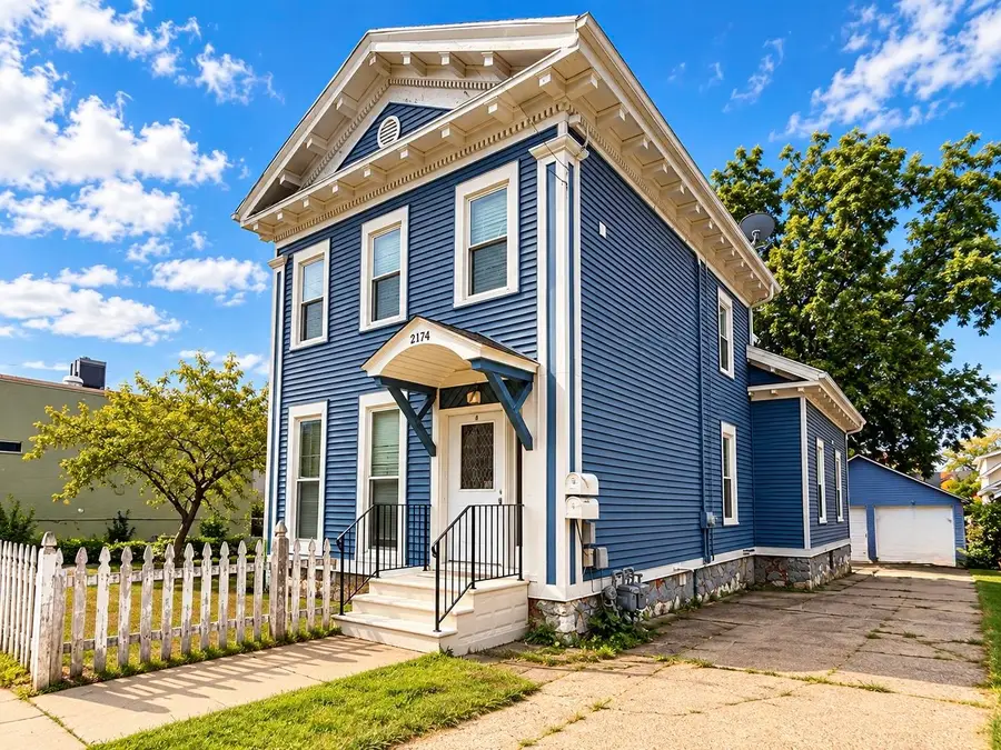 221 High Avenue, Oshkosh, WI 54901 - #2