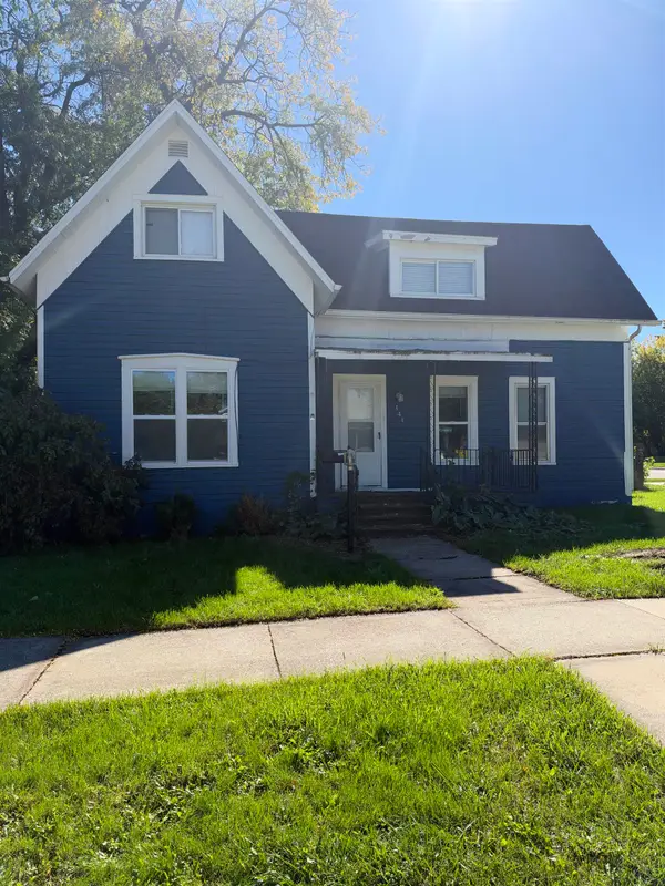 446 Thomas Street, FOND DU LAC, WI 54935