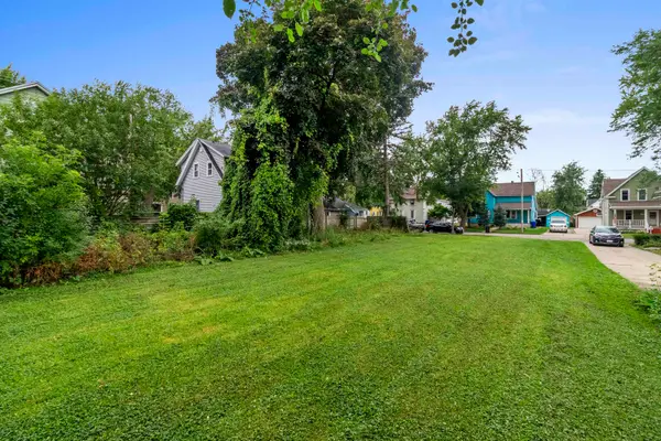 409 E Spring Street, APPLETON, WI 54911