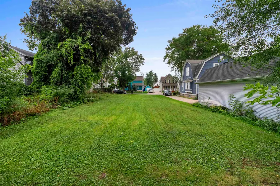 409 E Spring Street, Appleton, WI 54911 - #3