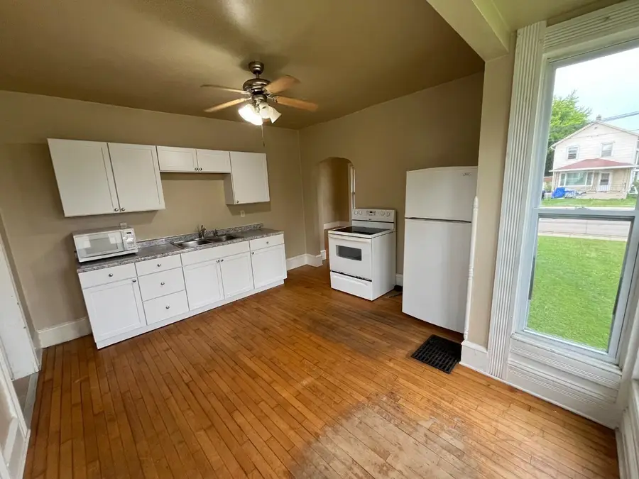 802 S Memorial Drive, Appleton, WI 54911 - #2