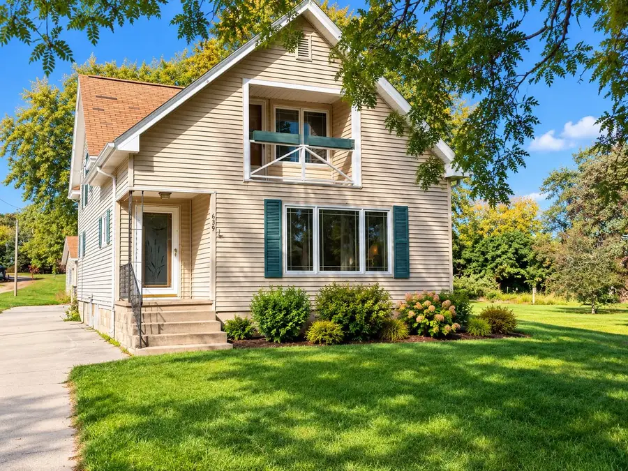 639 Broadway Street, Berlin, WI 54923-1347 - #2