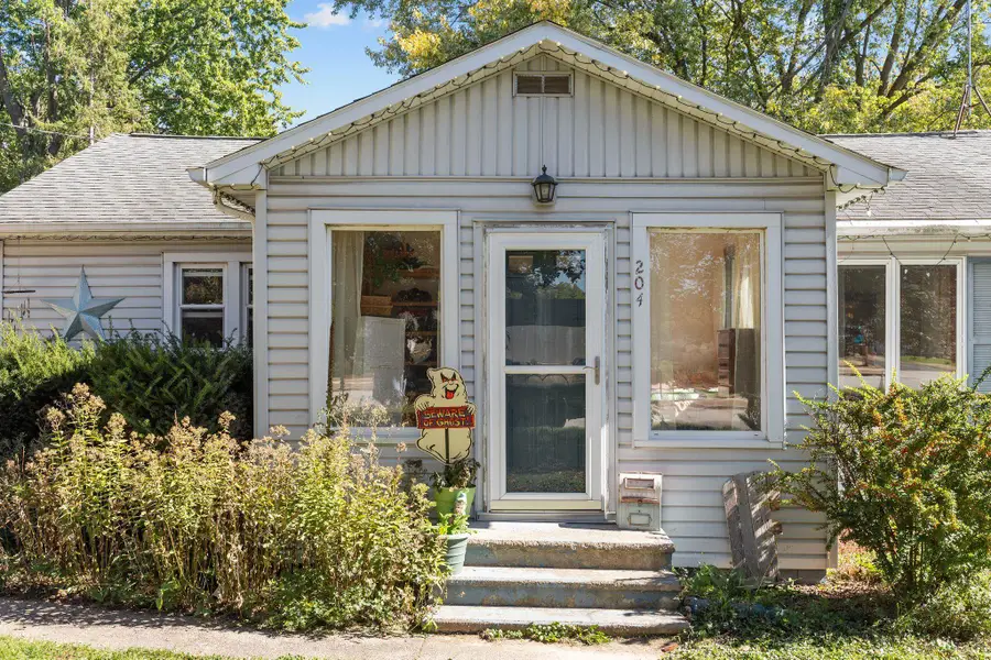204 N Mckenzie Avenue, Gillett, WI 54124 - #3