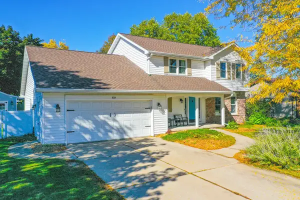 829 Meadowbrook Drive, GREEN BAY, WI 54313-6973