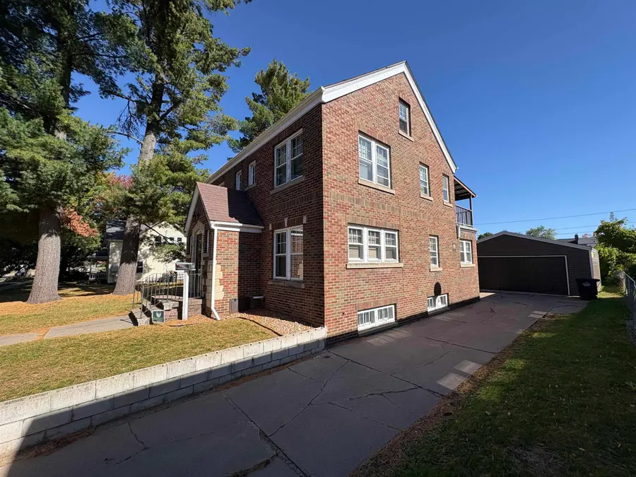 224 S Andrews Street, Shawano, WI 54166 - #3