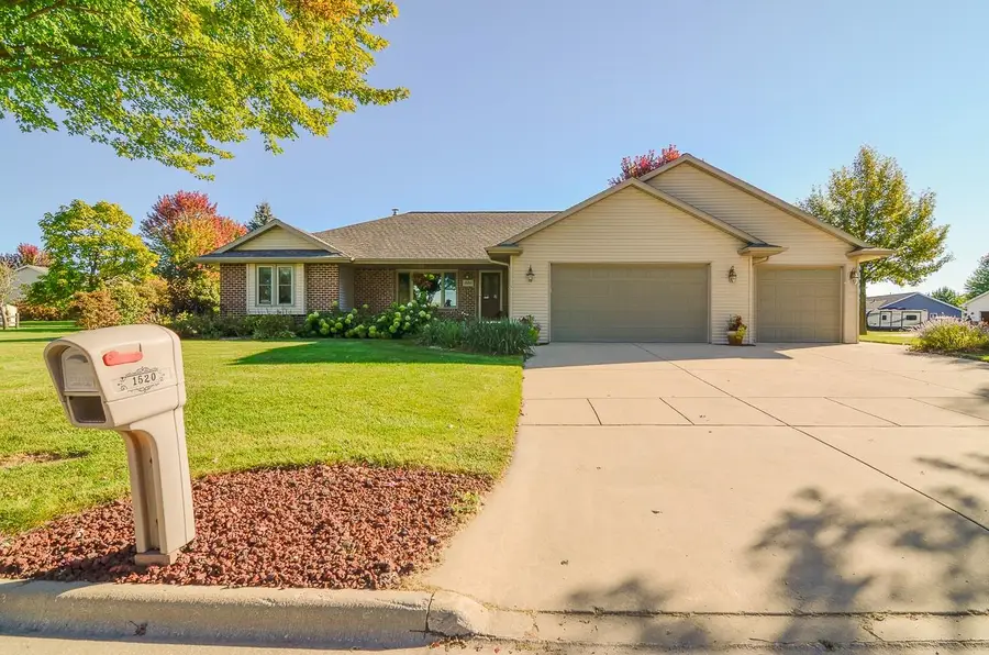 1520 Inspiration Avenue, New Franken, WI 54229 - #2