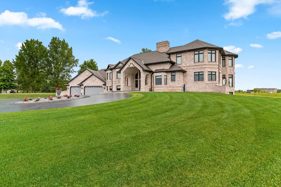 2315 Silveridge Drive, Manitowoc, WI 54220-8383 - #2