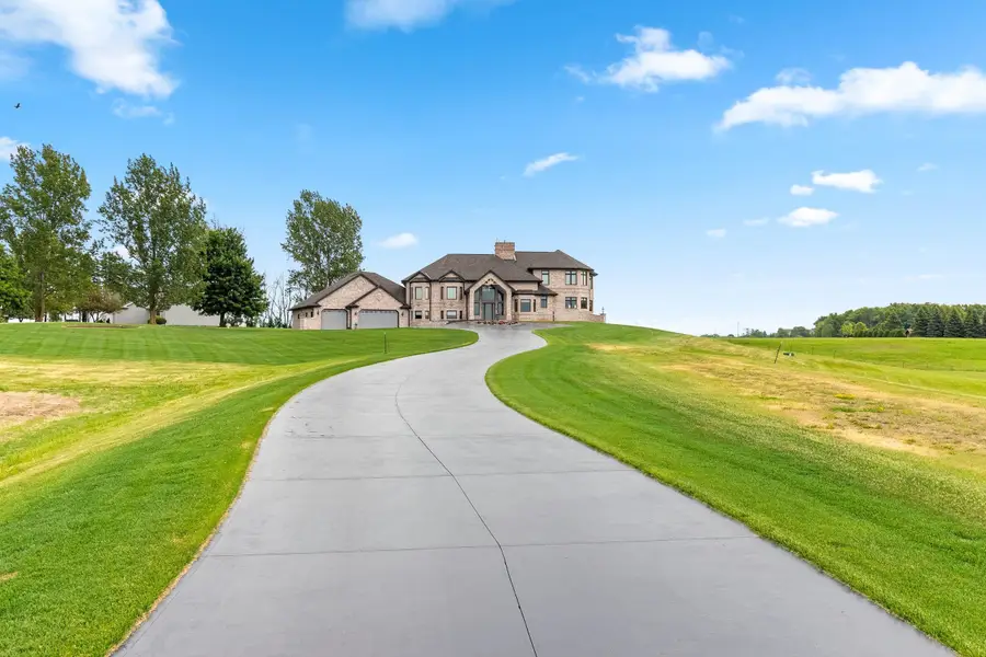 2315 Silveridge Drive, Manitowoc, WI 54220-8383 - #3