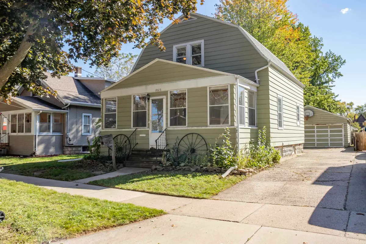 1023 W Commercial Street, Appleton, WI 54914-3654 - #1