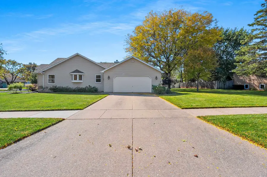 102 Acreview Drive, De Pere, WI 54115-3657 - #2