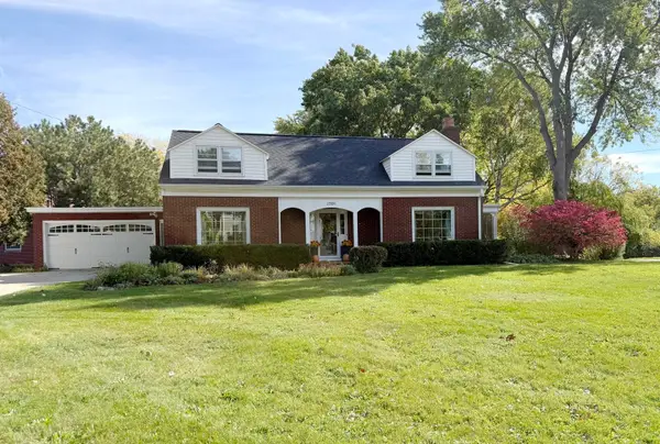 2591 S Webster Avenue, GREEN BAY, WI 54301