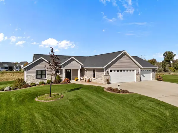 4265 N Deer Valley Court, APPLETON, WI 54913