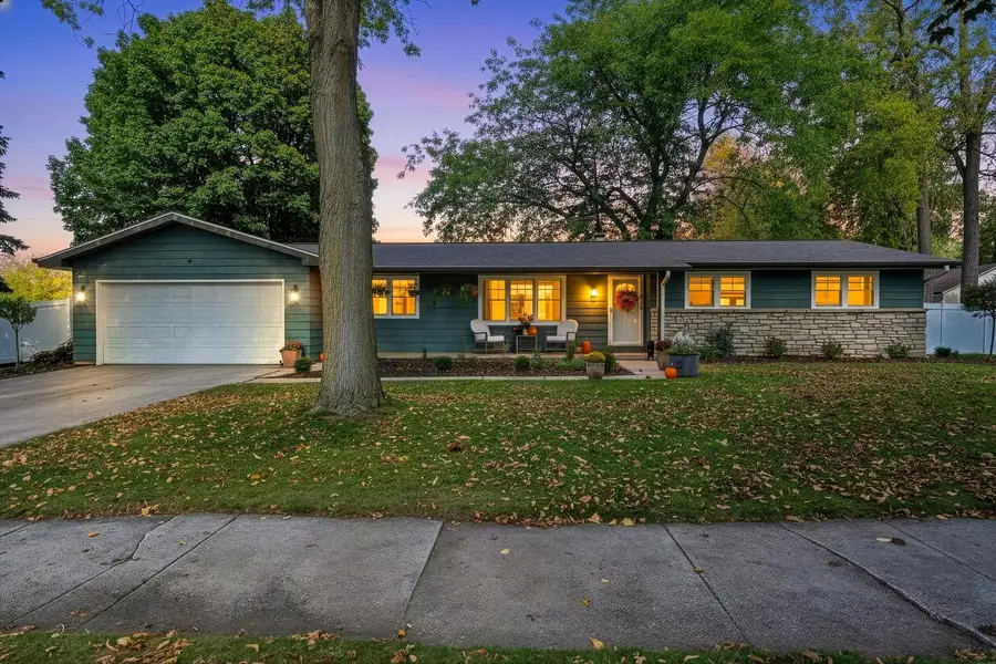 344 Miramar Drive, Green Bay, WI 54301-1928 - #2