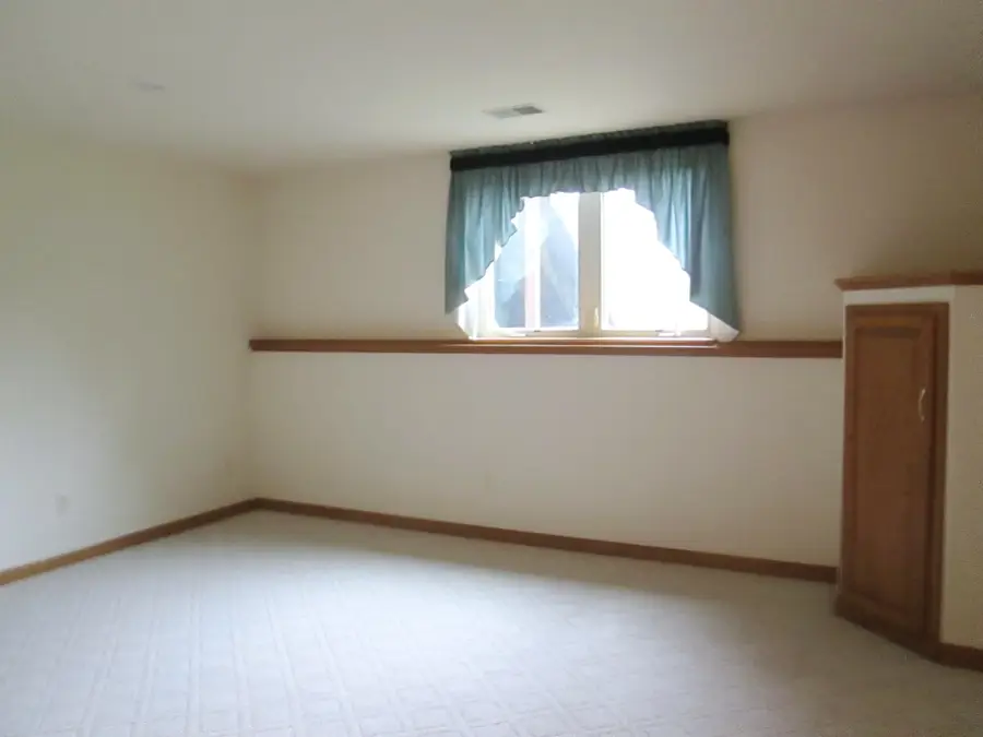 1759 Briarwood Court, De Pere, WI 54115-2460 - #2