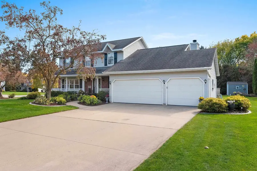 223 Mandella Court, Neenah, WI 54956-9768 - #2