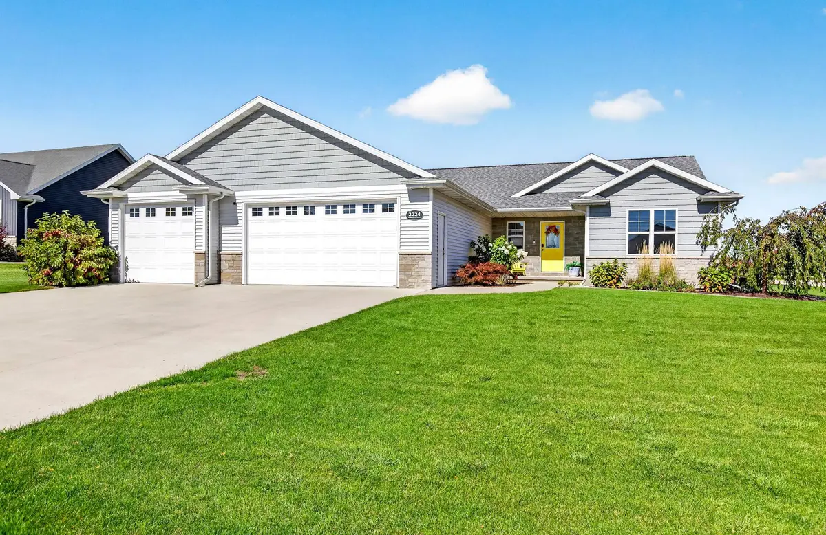 2224 Madelynn Lane, Neenah, WI 54956 - #1