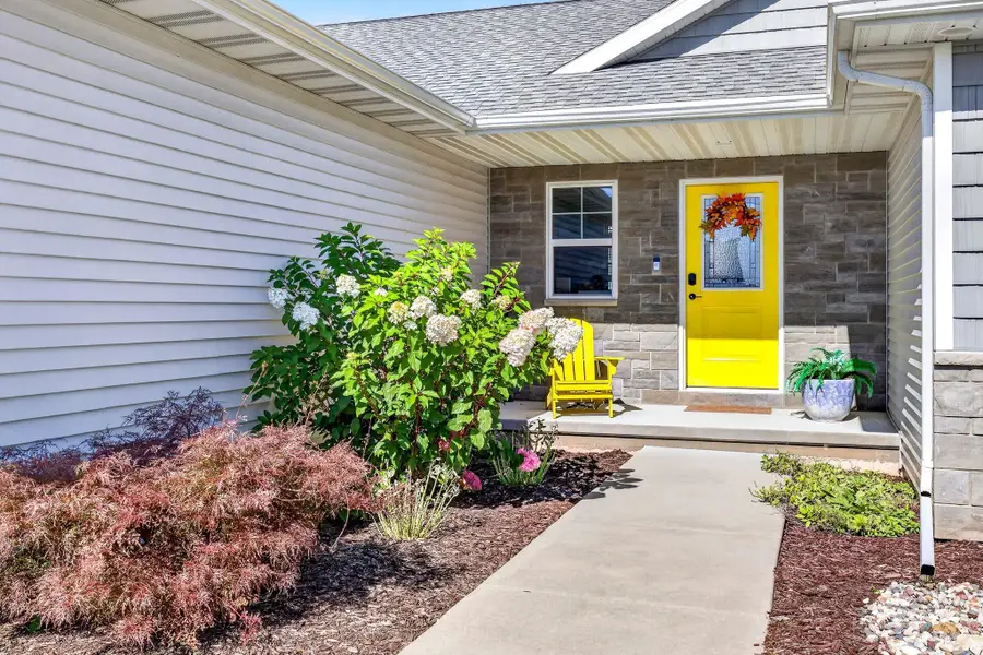 2224 Madelynn Lane, Neenah, WI 54956 - #2