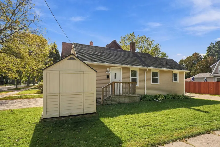 1005 W 4th Street, Appleton, WI 54914 - #2