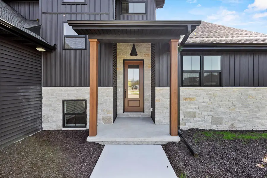 2417 Adrienne Court, De Pere, WI 54115 - #3