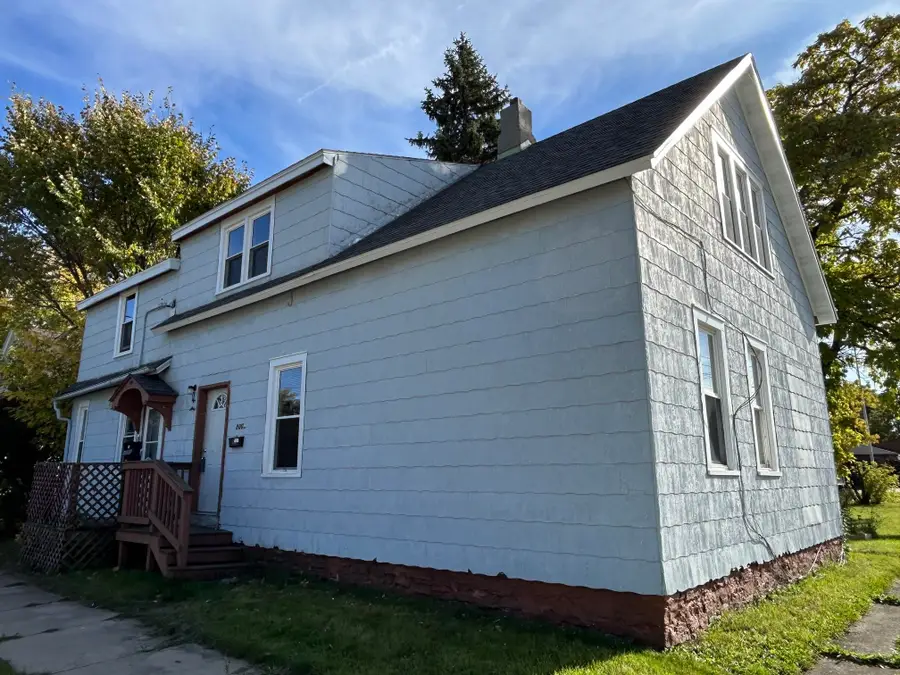 800 Smith Street, Green Bay, WI 54302 - #2