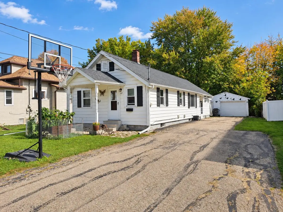 127 Plummer Avenue, Neenah, WI 54956 - #1