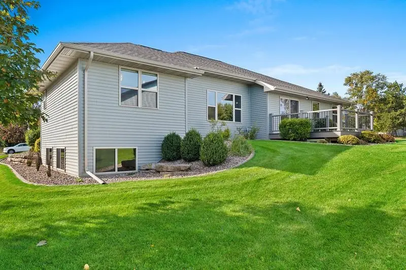 2940 Woodale Avenue, Green Bay, WI 54313 - #2