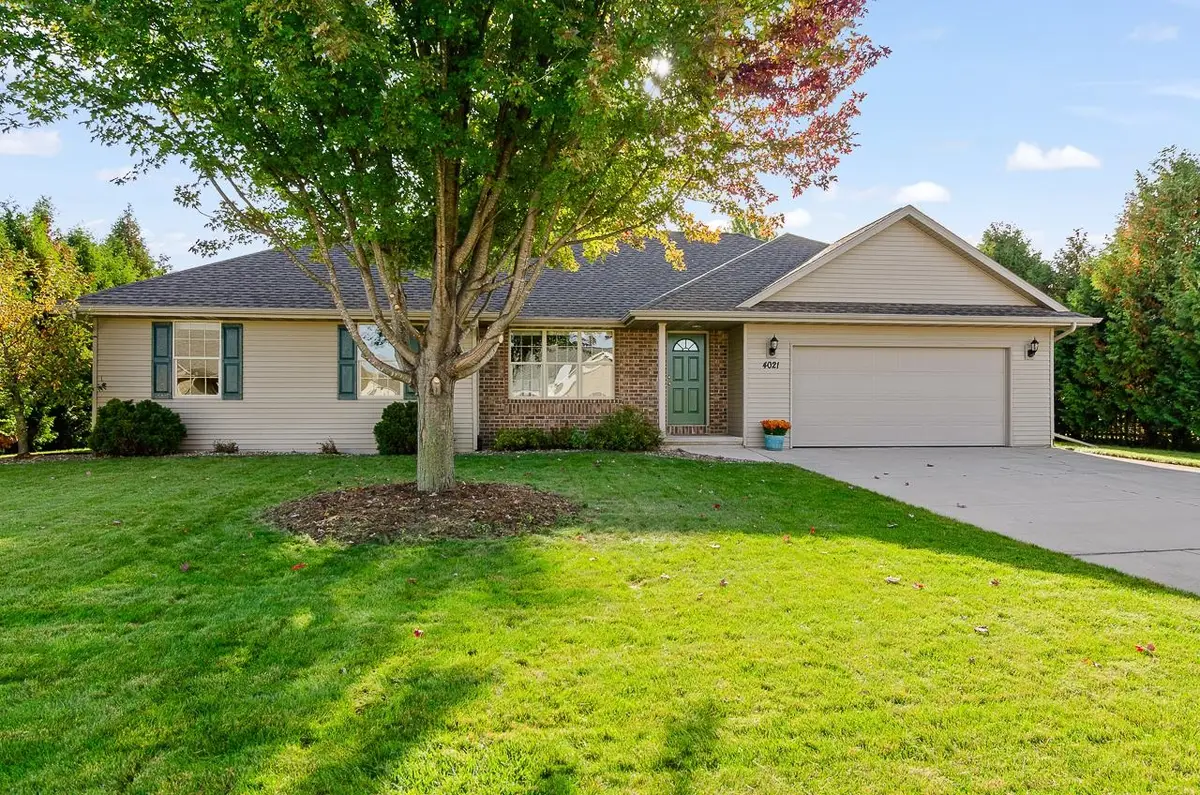 4021 S Parker Way, De Pere, WI 54115 - #1