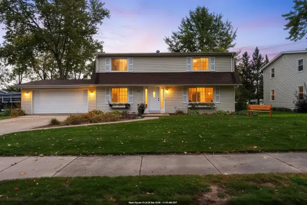 2075 W Vista Circle, DE PERE, WI 54115