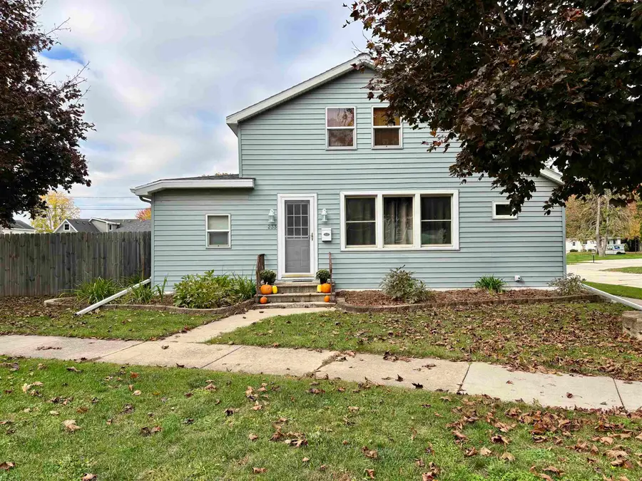 233 N Huron Street, De Pere, WI 54115 - #2