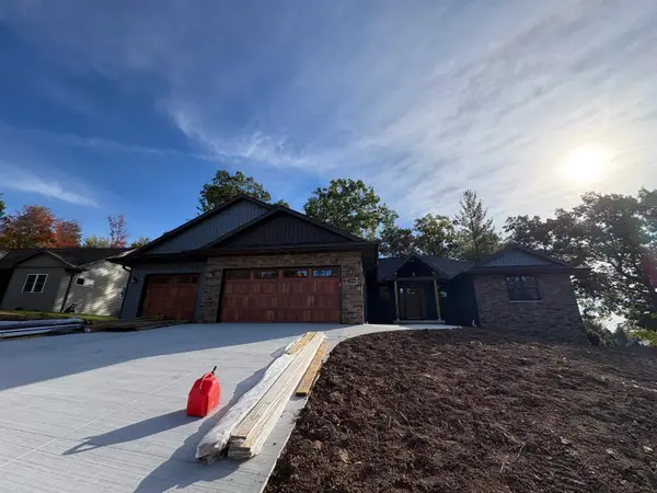1104 Pinecrest Road, GREEN BAY, WI 54313