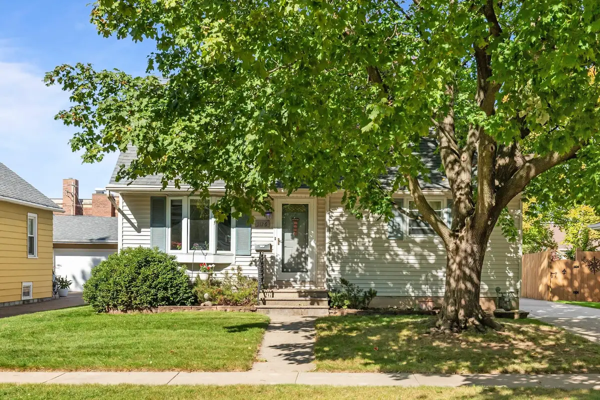 1126 Adams Avenue, Oshkosh, WI 54902-3418 - #1