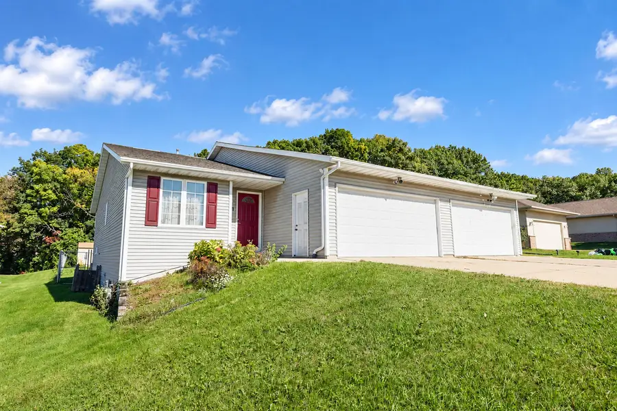 2725 Humboldt Road, Green Bay, WI 54311 - #2