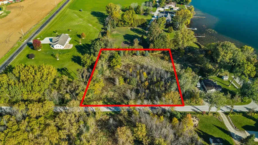 9422 S Lake Drive, Manitowoc, WI 54220 - #2