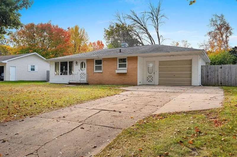 3038 Greenview Drive, Green Bay, WI 54311 - #2