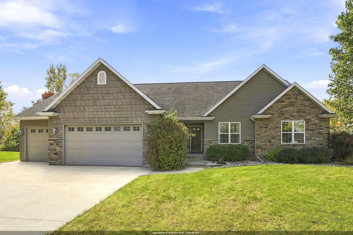 2701 E Glenhurst Lane, Appleton, WI 54913-8086 - #1