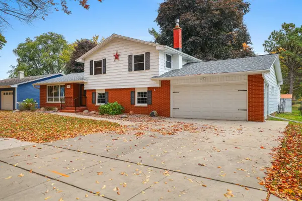 1216 Royal Boulevard, GREEN BAY, WI 54303-4239