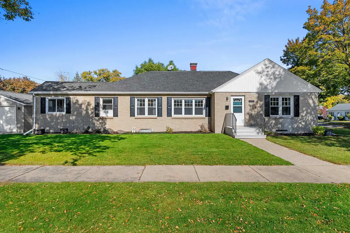 1132 Minahan Street, Green Bay, WI 54303 - #1