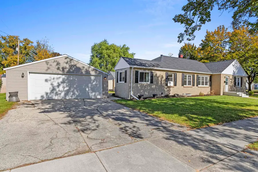 1132 Minahan Street, Green Bay, WI 54303 - #3