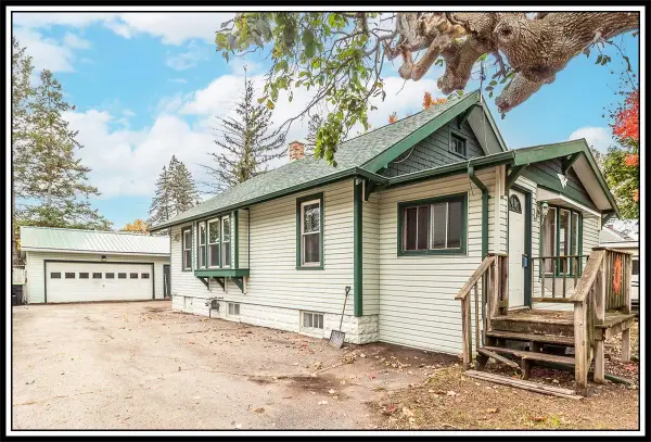 412 W Millard Street, NEW LONDON, WI 54961-2018