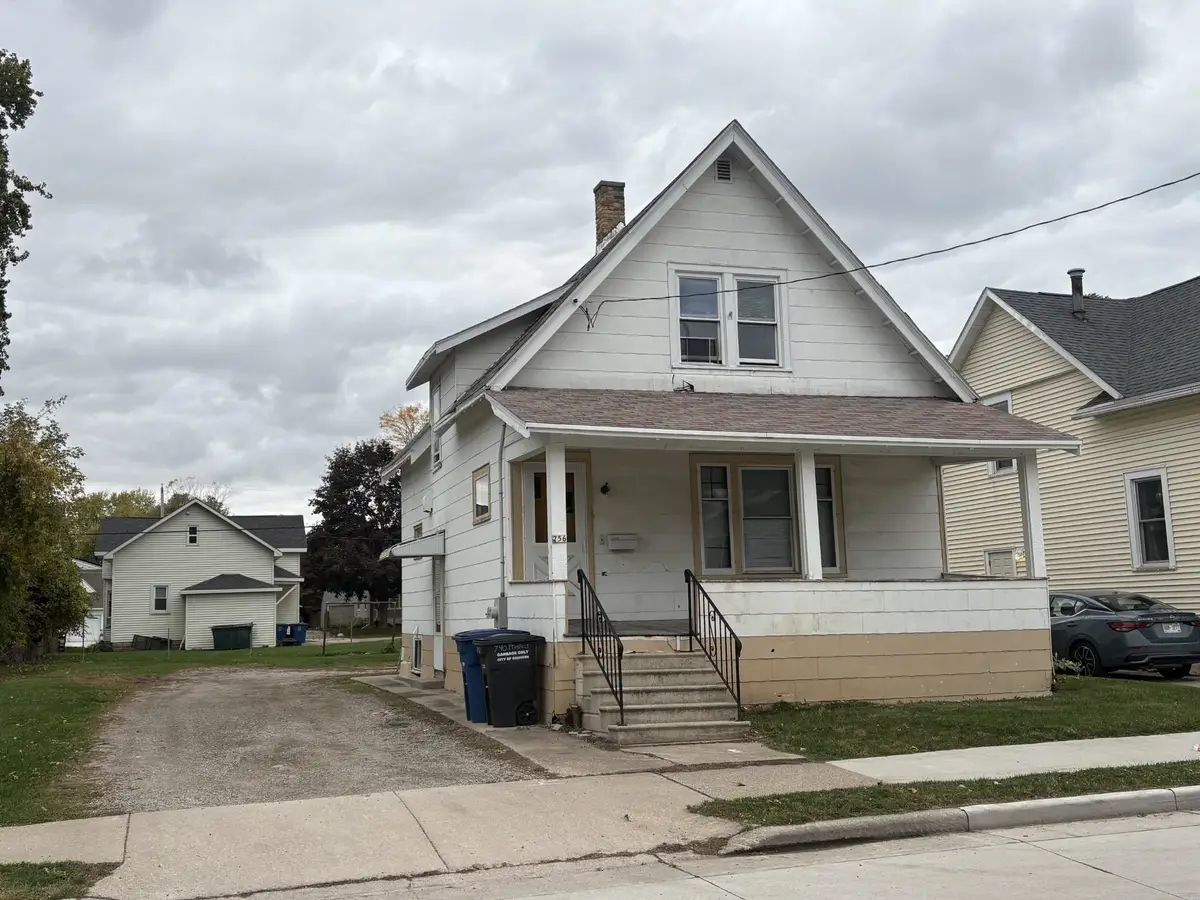 756 Prospect Avenue, Oshkosh, WI 54901-3173 - #1