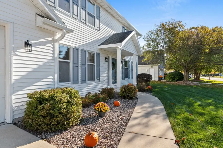 1957 Pike Lane, De Pere, WI 54115-3746 - #3