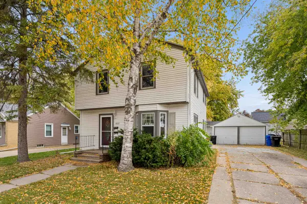 1822 S Bouten Street, APPLETON, WI 54915