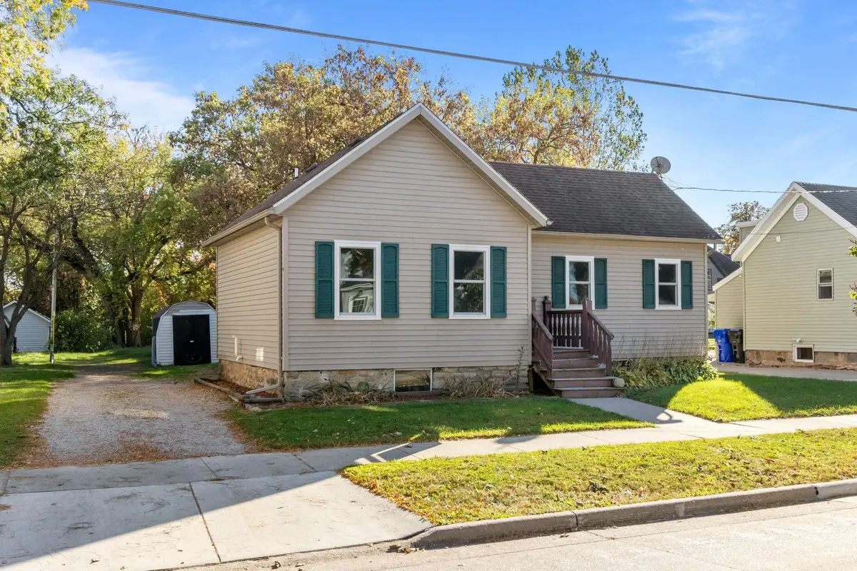 917 W Franklin Street, Appleton, WI 54914 - #1