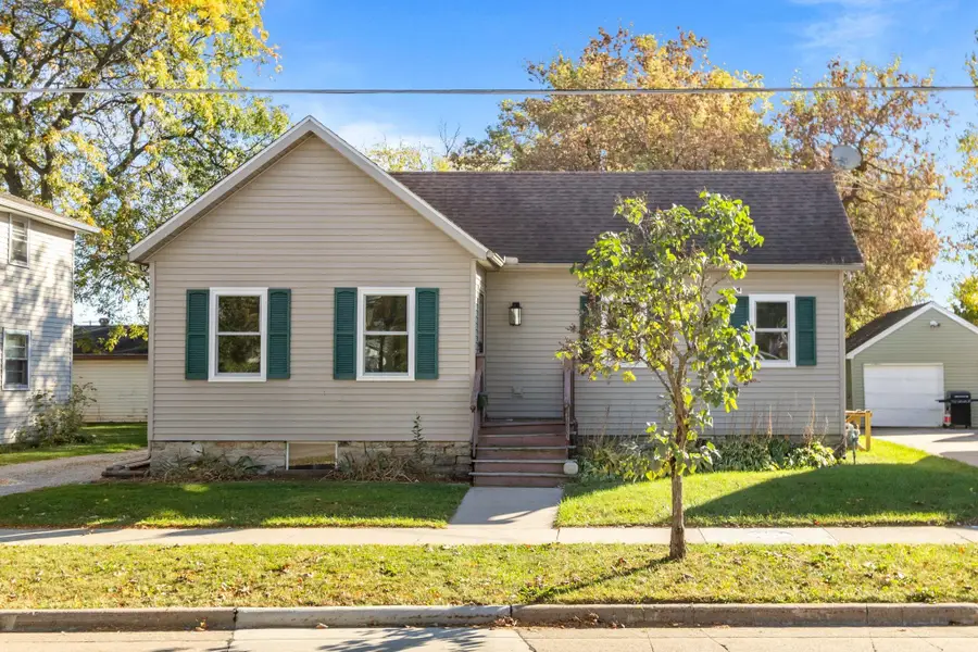 917 W Franklin Street, Appleton, WI 54914 - #2