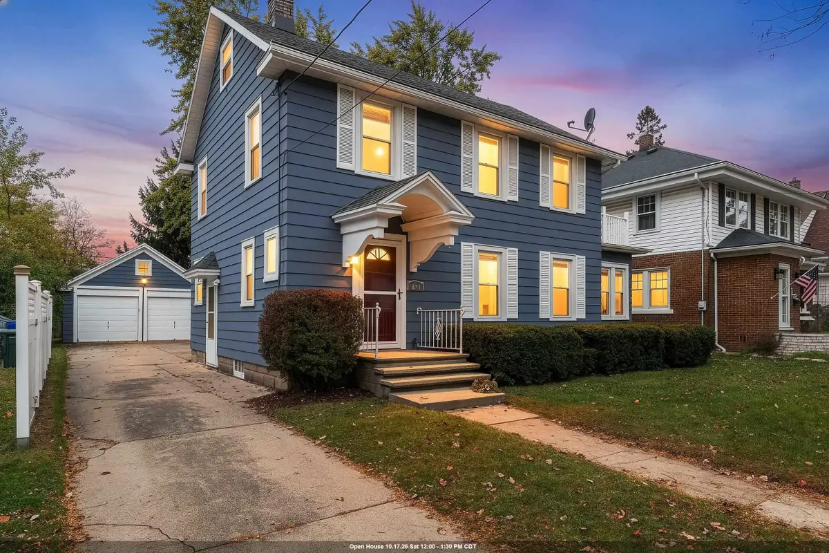 515 E Brewster Street, Appleton, WI 54911 - #1