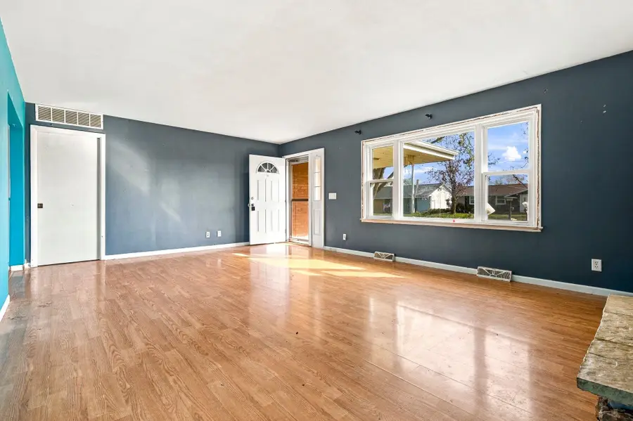 156 Anton Court, Appleton, WI 54915 - #3