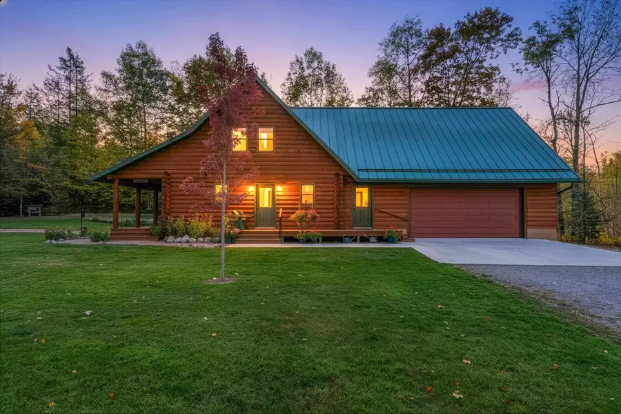 W1376 Hannahs Lane, White Lake, WI 54491 - #2