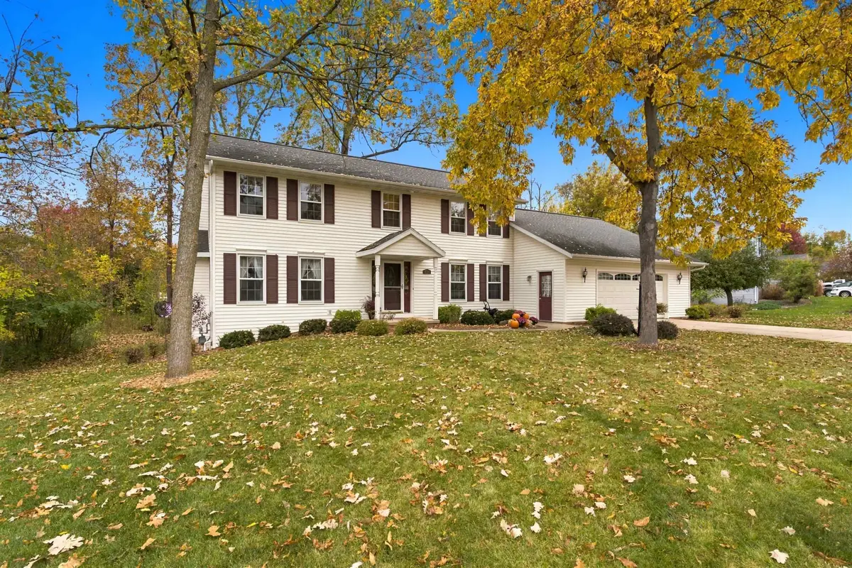 1730 Surrey Trail, Green Bay, WI 54313-7396 - #1